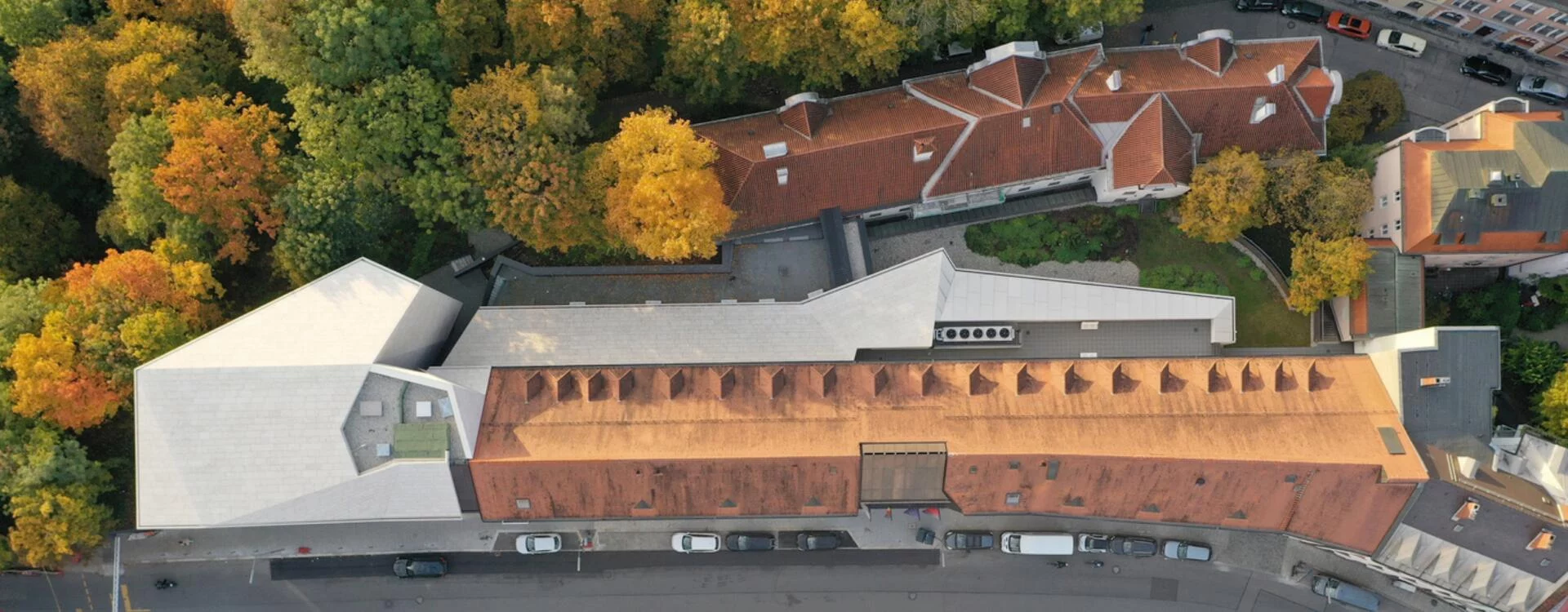 Sudetendeutsches Haus von oben